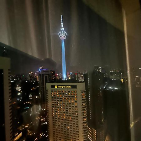Vortex Suites Klcc By Nadia Guesthouse Куала-Лумпур Экстерьер фото