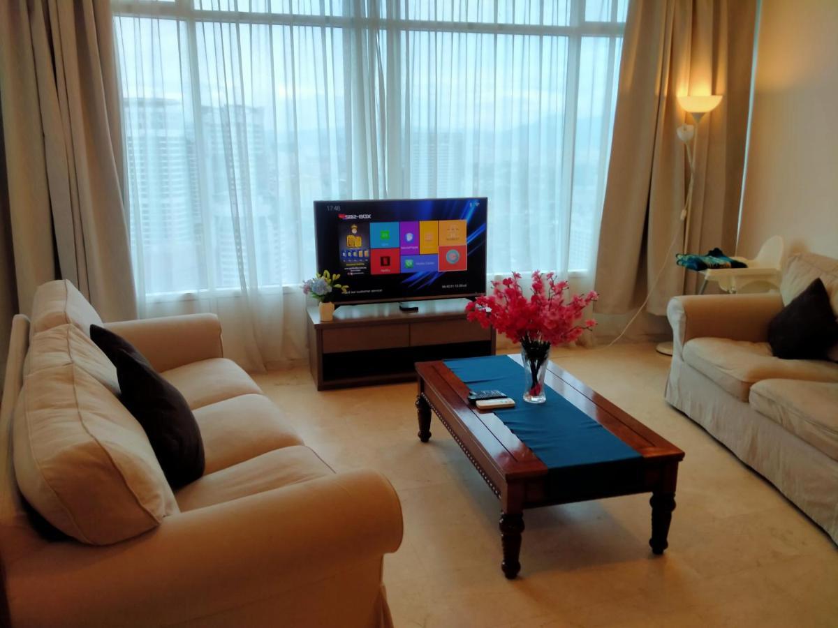 Vortex Suites Klcc By Nadia Guesthouse Куала-Лумпур Экстерьер фото
