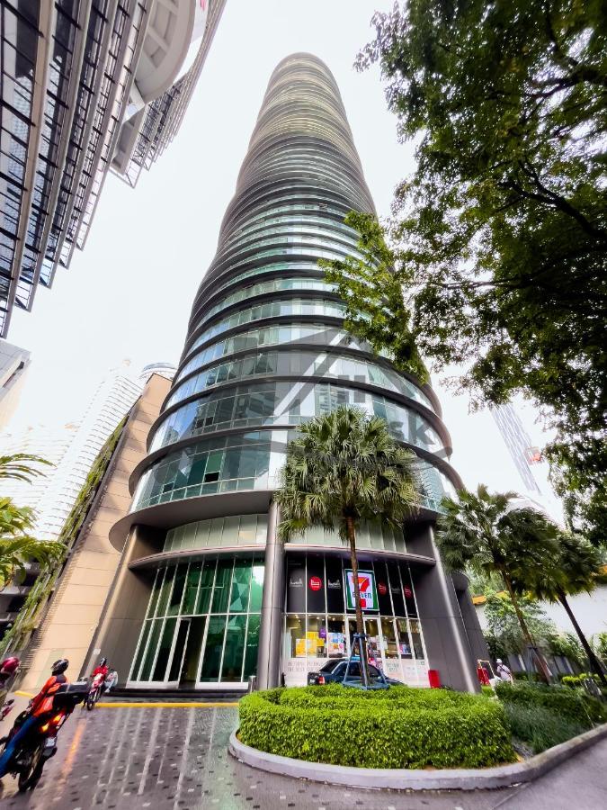 Vortex Suites Klcc By Nadia Guesthouse Куала-Лумпур Экстерьер фото